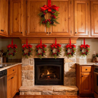 Paquete de 6 mini coronas navideñas para ventana con lazos y frutos rojos. Perchas pequeñas para armarios, decoración rústica para puertas de cocina y fiestas navideñas.